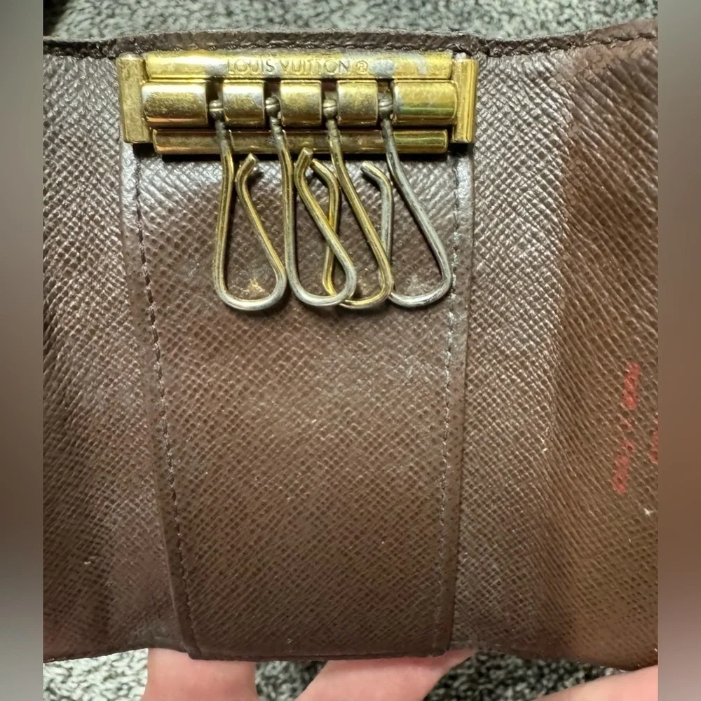 Louis Vuitton Damier Ebene key holder